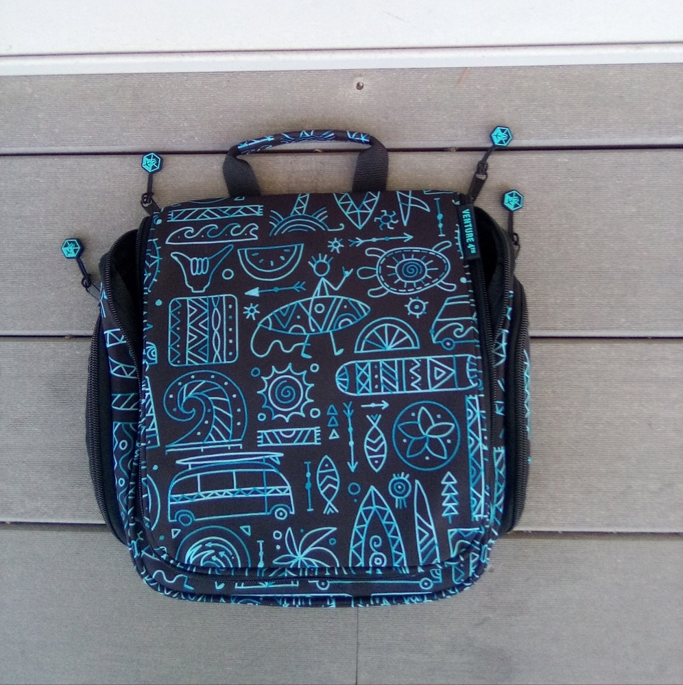 VENTURE Black and Blue Patterned Travel Bag NEW NO TAG
